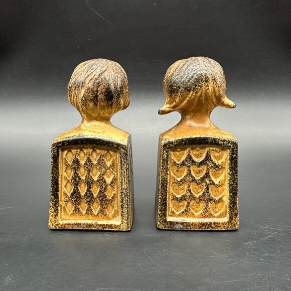 Vintage Shaker Set 1970s Boy Girl Brown Salt Pepper Boho Kitschy Figurines - Picture 4 of 8